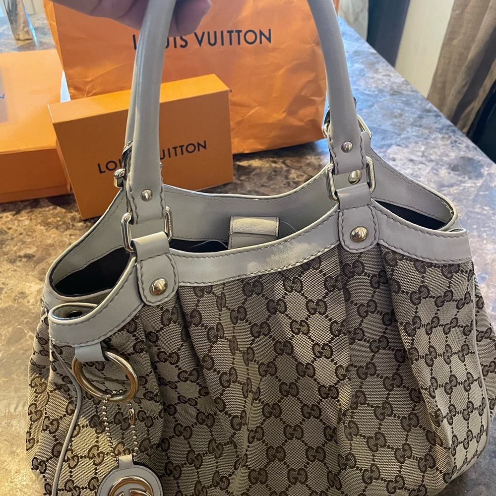 Gucci Sukey Bag size Medium